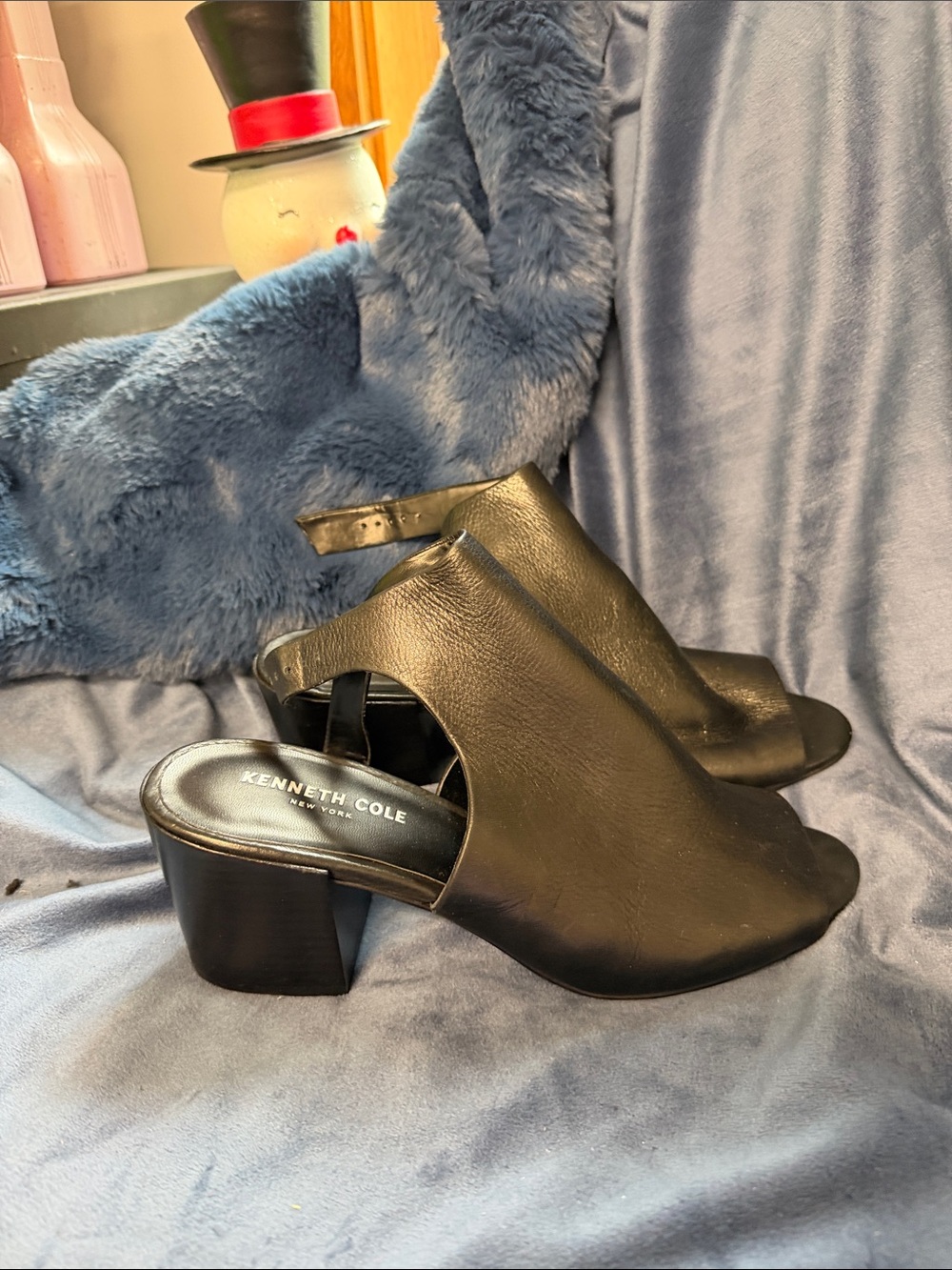 Kenneth Cole Black Leather Open-Back Peep-Toe Block Heel Mules New!